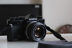 OM-1