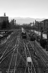 駅に向かう