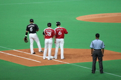 中田翔選手と大塚コーチと井口資仁選手