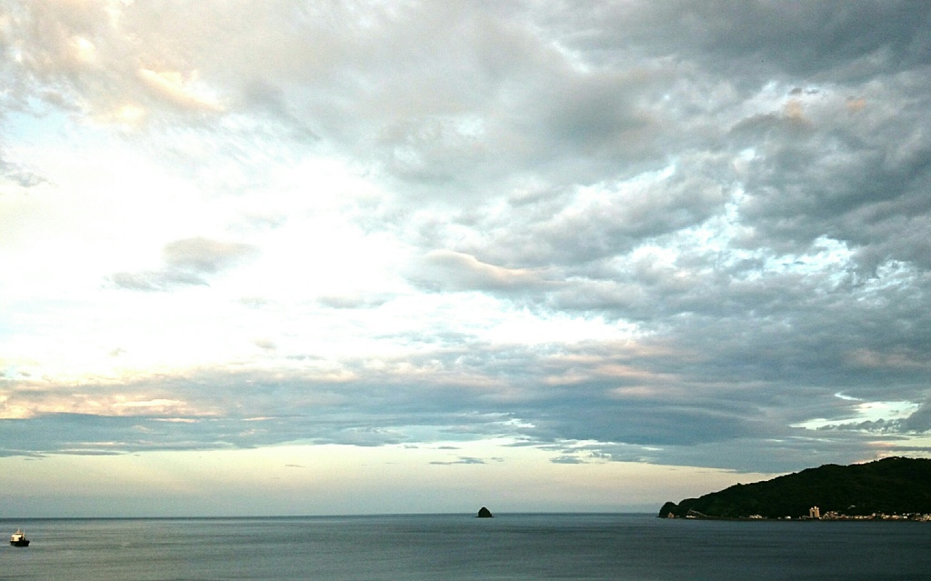 海の夕空