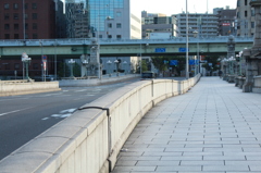 早朝の難波橋