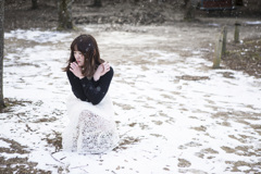 「あなたに会いたくて会えない、心が凍り付いていくの。」