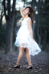 WHITE DRESuuuuN 4