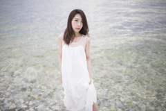 「白い海辺」2