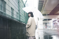 「息もせず誰かのために歩いて行くの。」