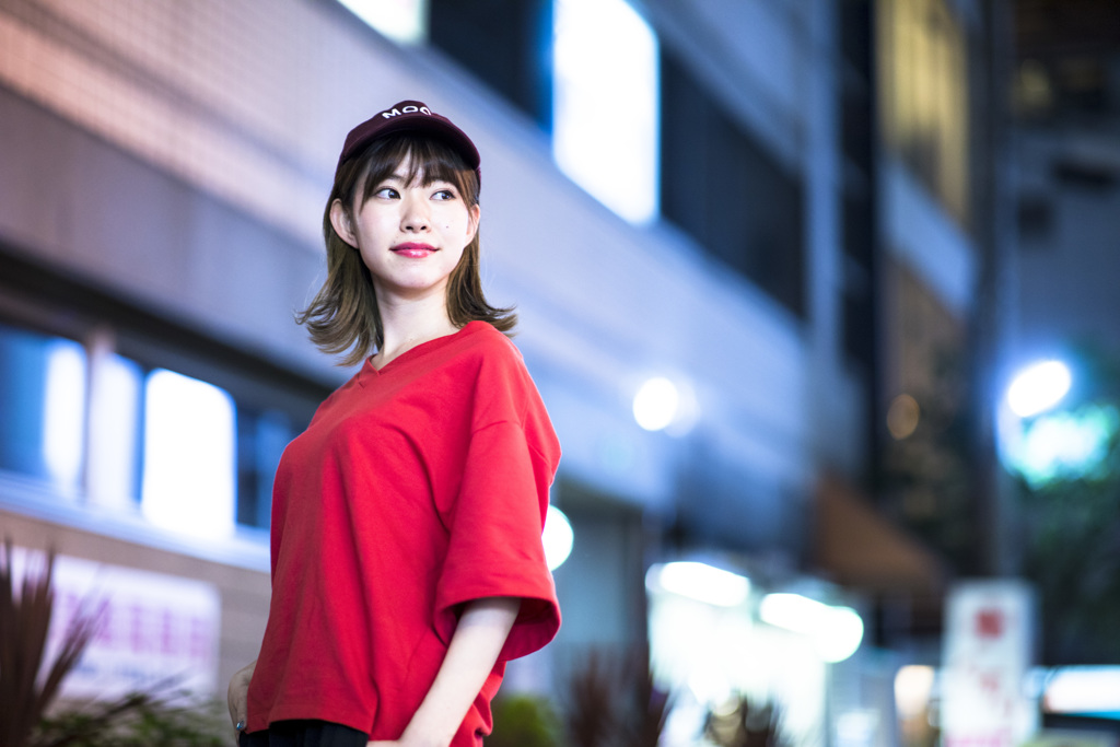 「にぎわう街並み」