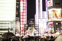 「雨の中の夜」