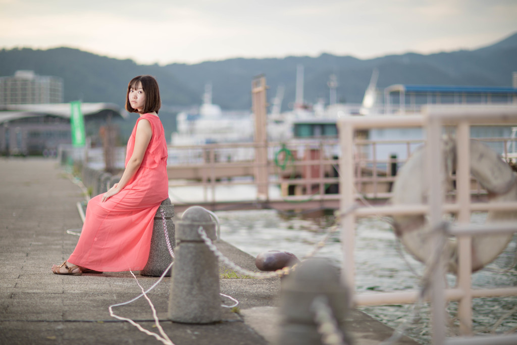 「船を待って三千里」