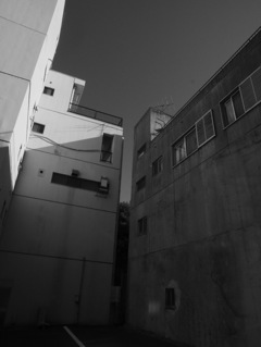 ビル築20年
