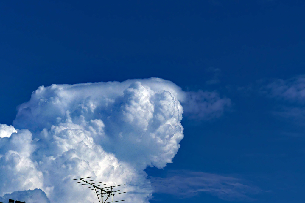 夏雲