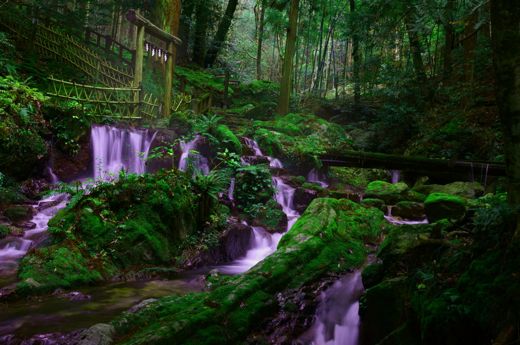 冬の「瓜割りの滝」