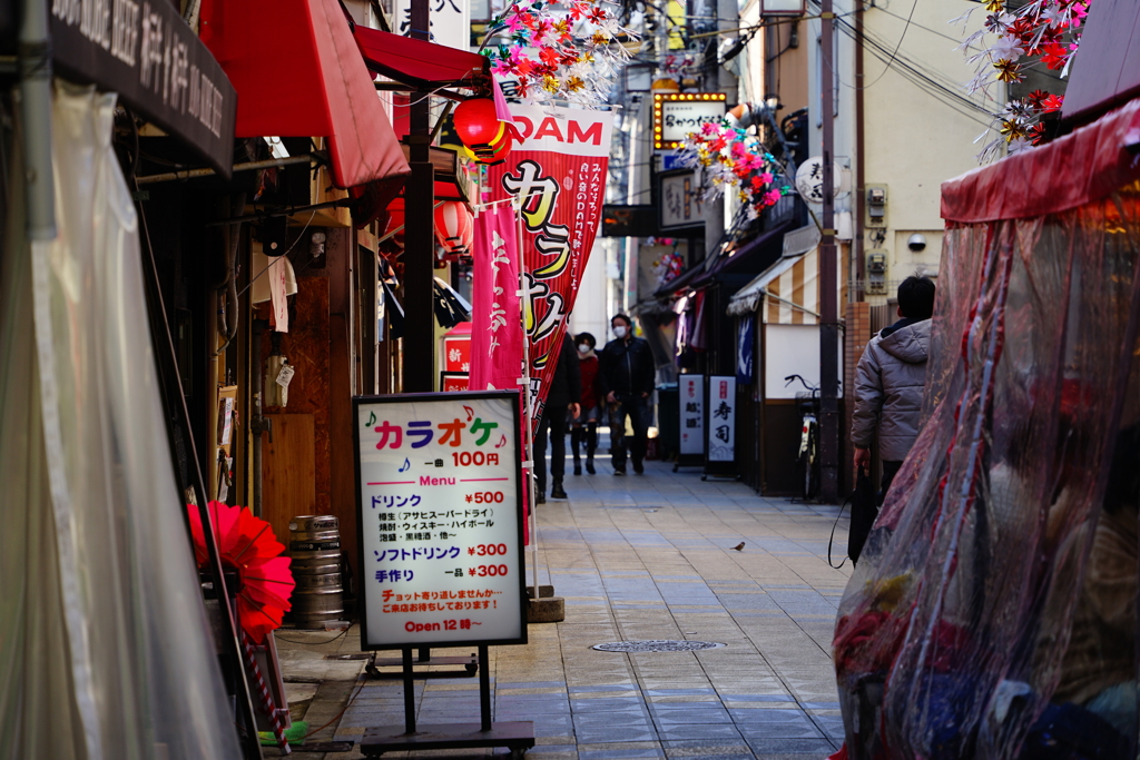 路地裏辺り
