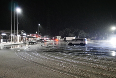 サービスエリア。油断は禁物