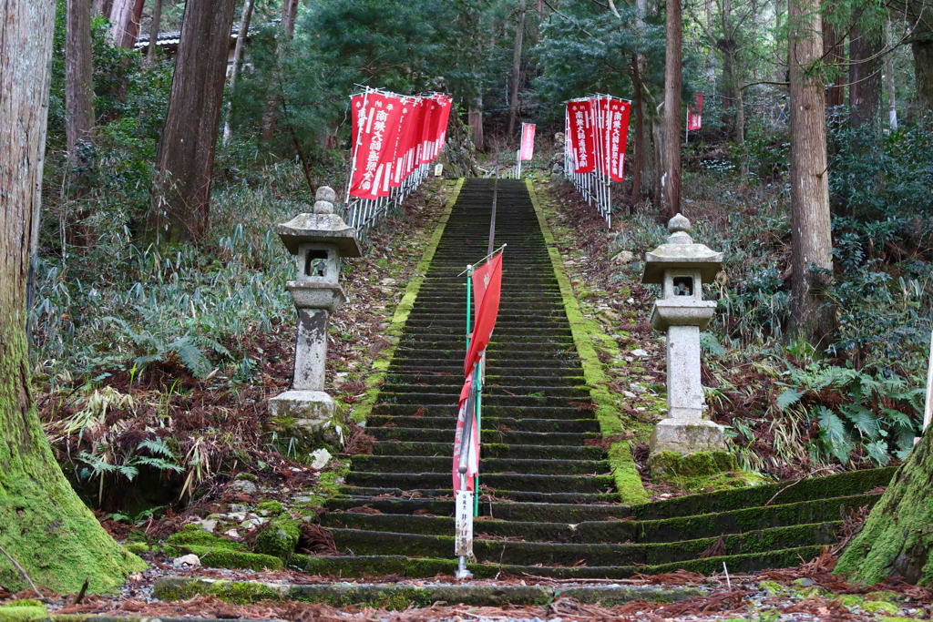 躊躇…登ろかなぁ