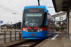 万葉線　新湊駅ドラえもんトラム