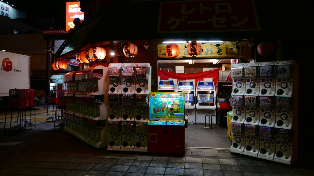 ガチャの夜店