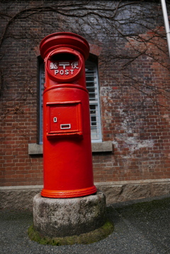 真っ赤なポスト