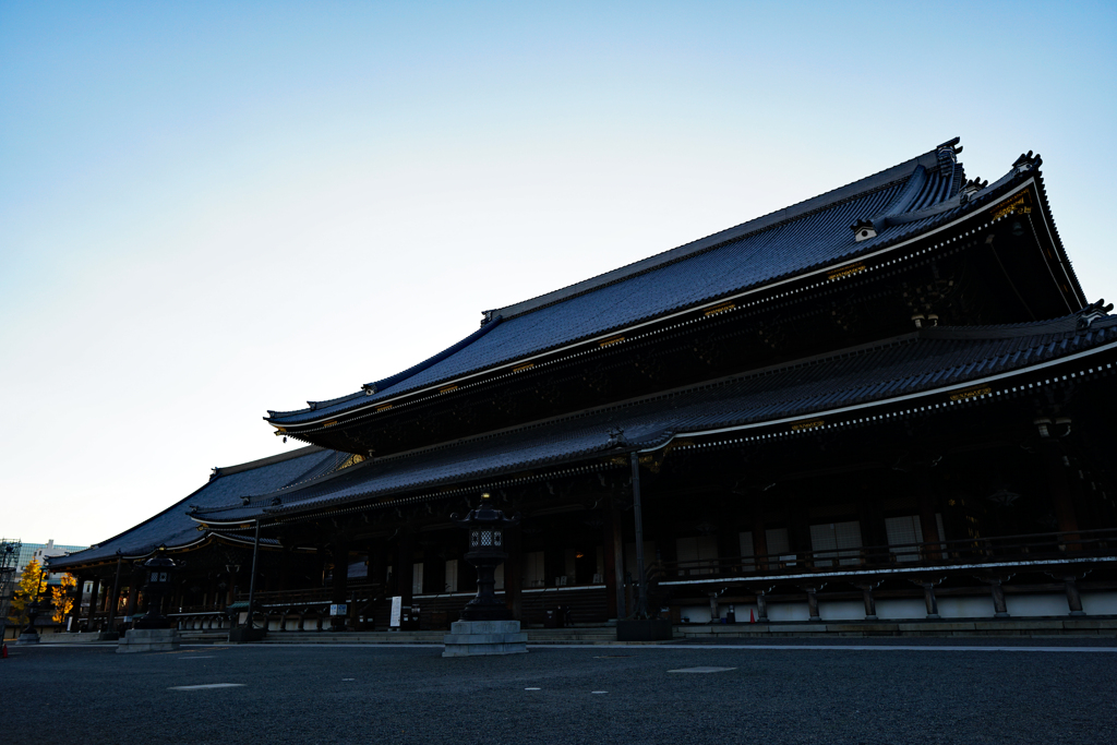 東本願寺は京都のど真ん中