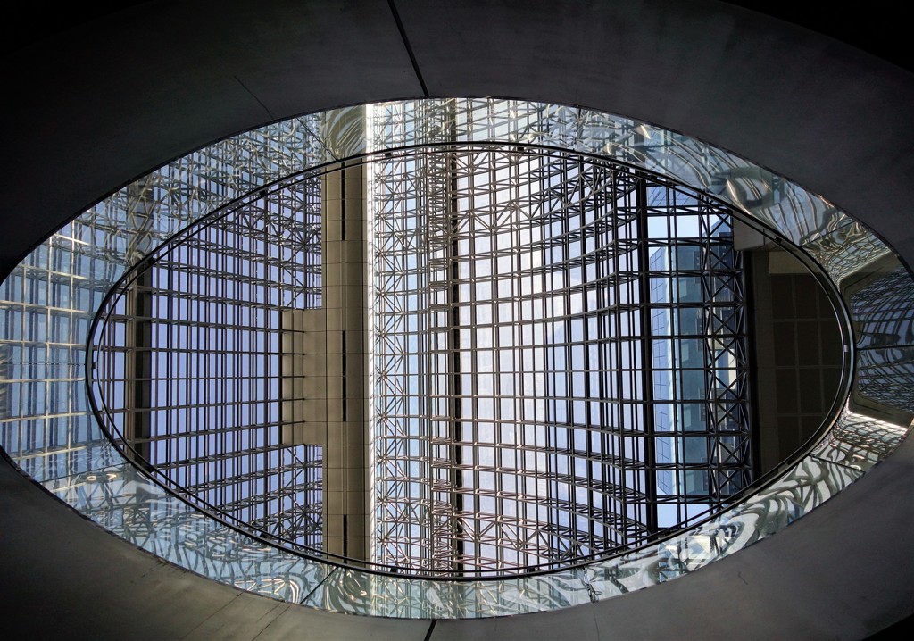 京都駅には穴がある