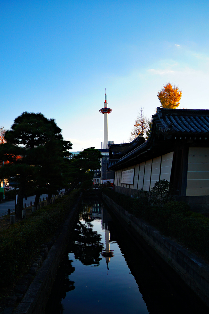 京都タワー…京都タワー