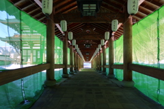 雪囲いの回廊