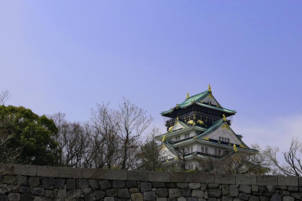 大阪城は春間近