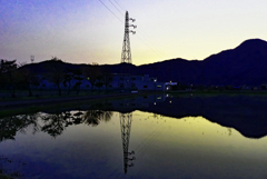 田んぼの鉄塔