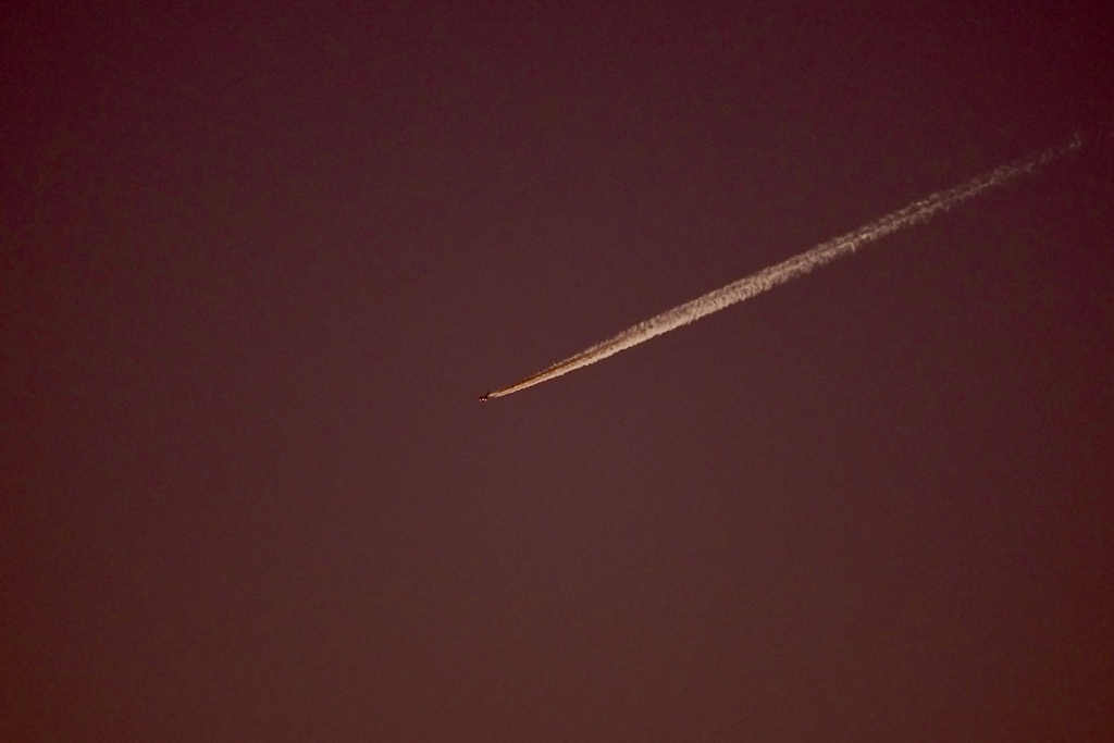 飛行機雲（5/18T） by 髭々 （ID：13508728） - 写真共有サイト:PHOTOHITO