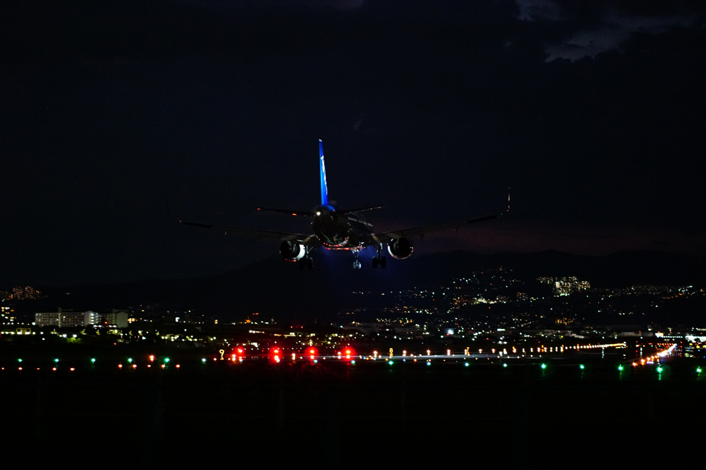 夜の到着。ＡＮＡ