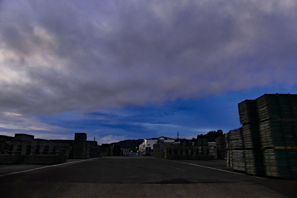 新幹線工事の資材置き場