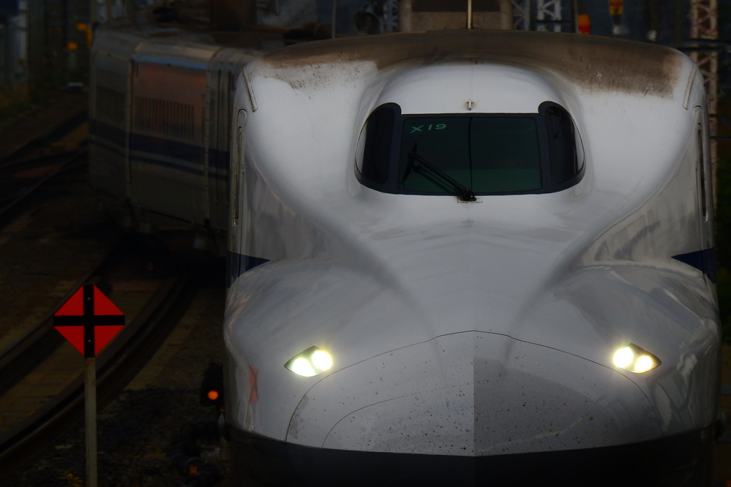 滑り込むように