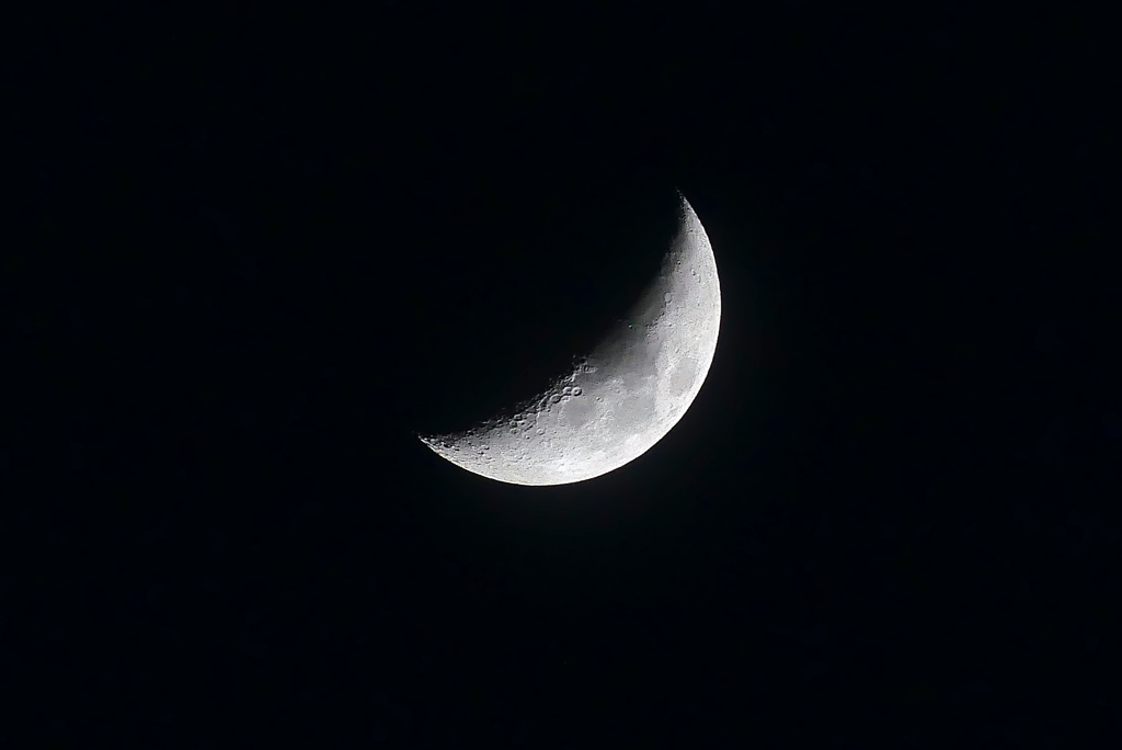 今夜は三日月