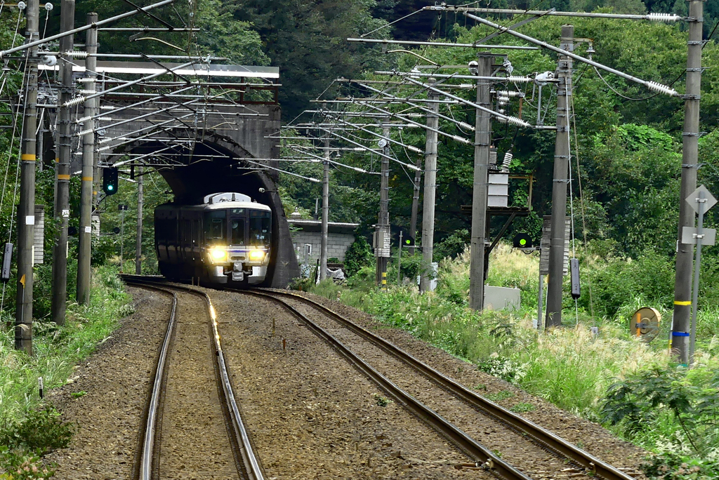 トンネル抜けて我が家に帰る