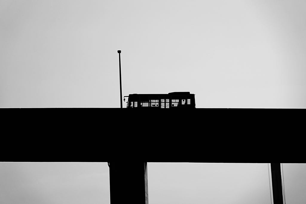 バスは空っぽ…