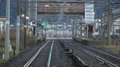 駅の向こうの桜