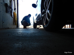 今朝一番のお仕事。冬用タイヤ交換