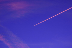 飛行機雲は夕焼け