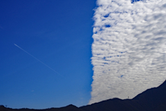 空。真っ二つ