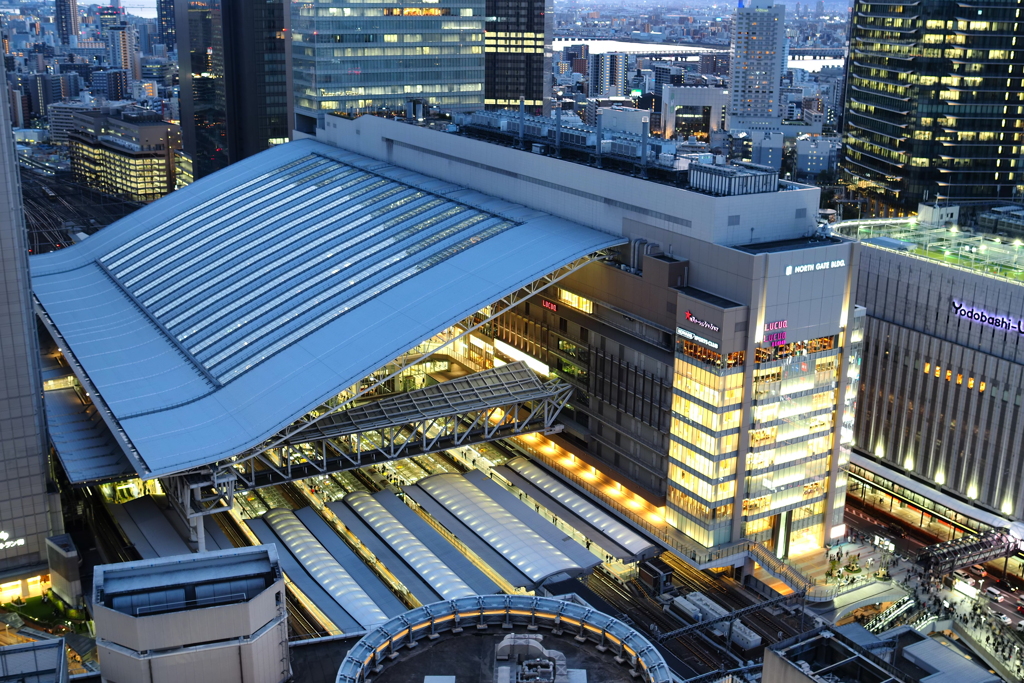 駅の灯り