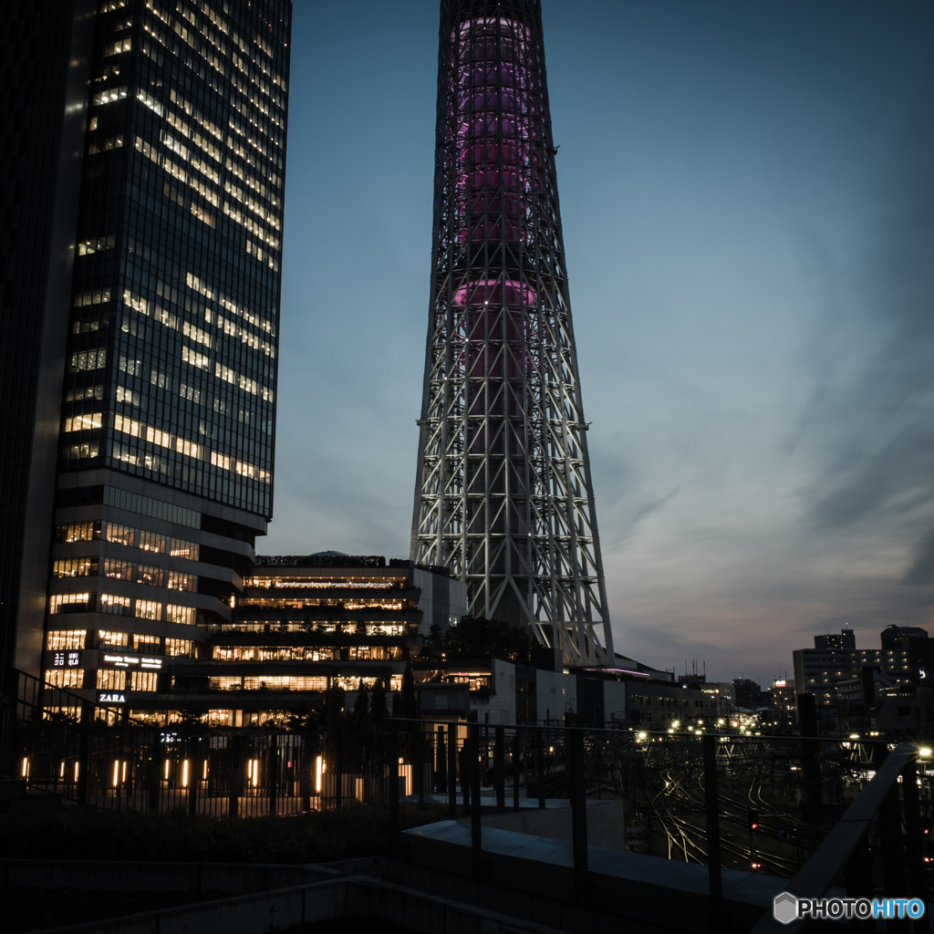 日の入り前のスカイツリータウン