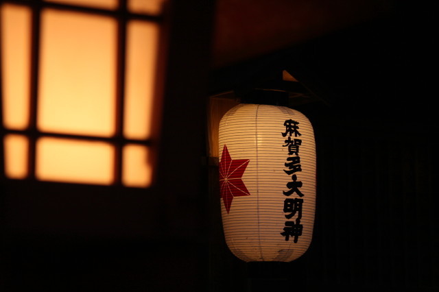 照らされて…