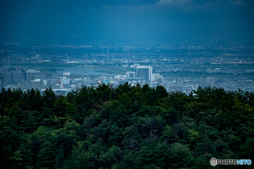 2015/08/30岐阜市百々ヶ峰南斜面標高２７０ｍの展望地からの眺望