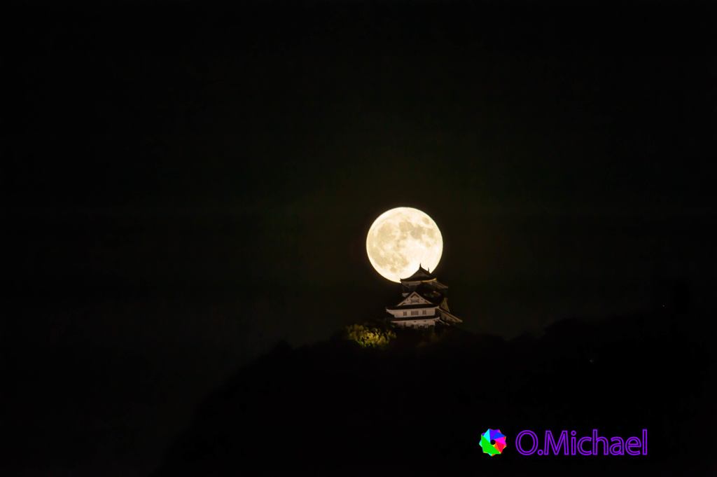 2015/09/28 the super moon and the castle