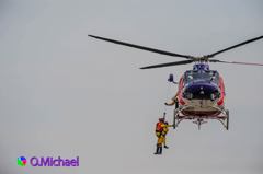 In the middle of a drill　①