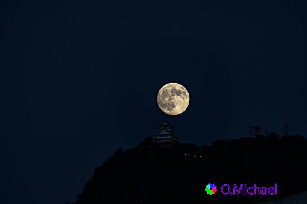 2015/09/27 the full moon and the castle 