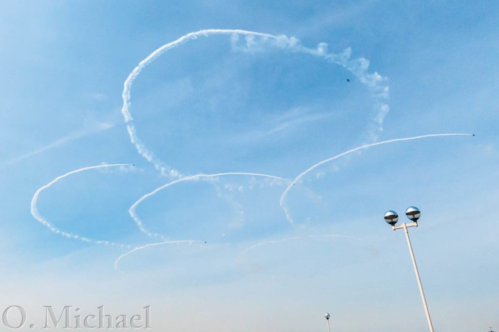 Blue impulse