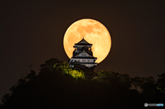 満月と岐阜城
