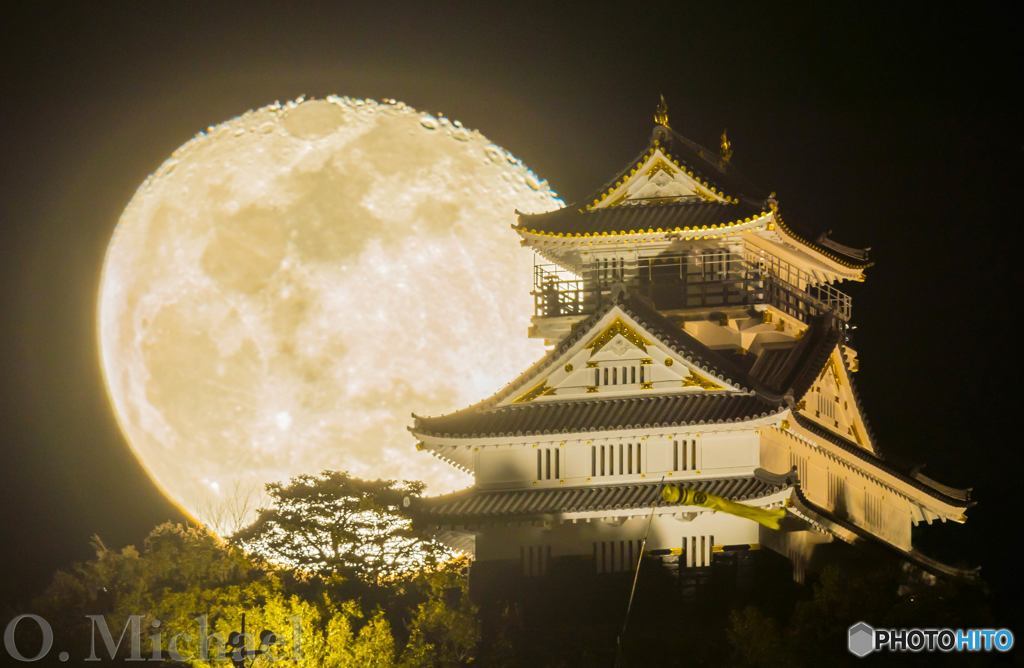 月とお城①