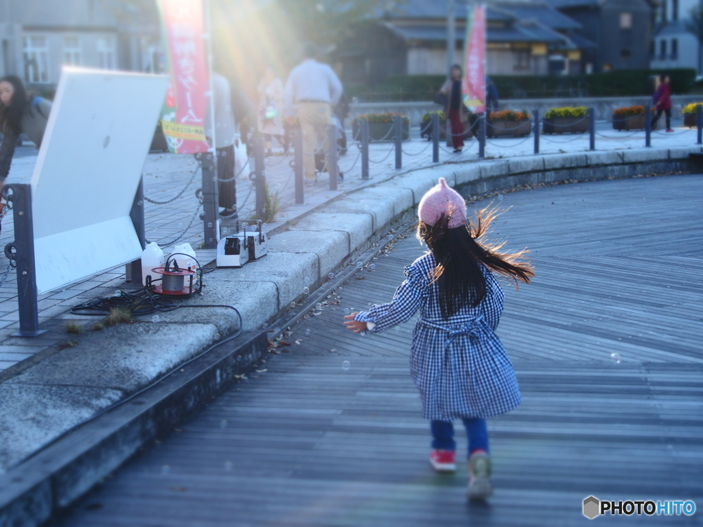 しゃぼん玉と子供