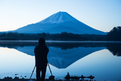 夜明けの富士